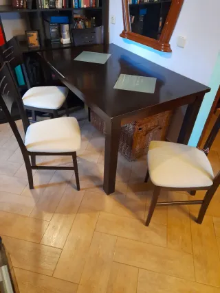 Mesa Roble Extensible + 4 Sillas