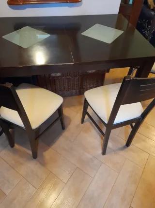 Mesa Roble Extensible + 4 Sillas