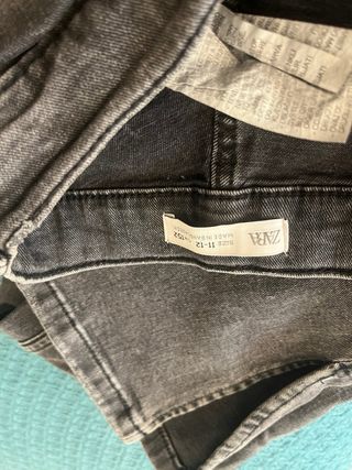Vaqueros grises Zara Talla 11 años
