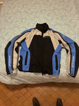 Cazadora Dainese con forro