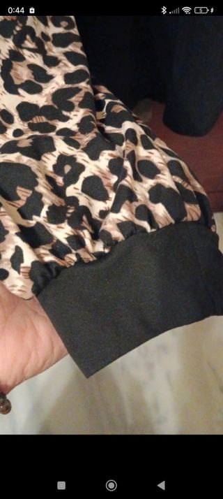 Camiseta mujer manga larga estampado leopardo