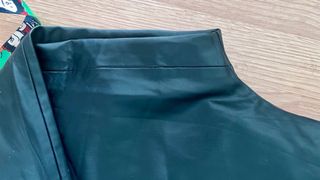 Pantalón efecto piel Zara