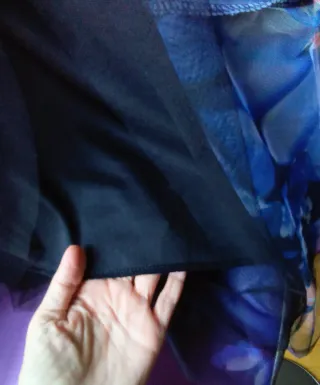 FALDA LARGA TUL FLORAL Y MARIPOSAS SIN ESTRENAR