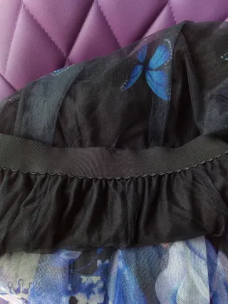 FALDA LARGA TUL FLORAL Y MARIPOSAS SIN ESTRENAR