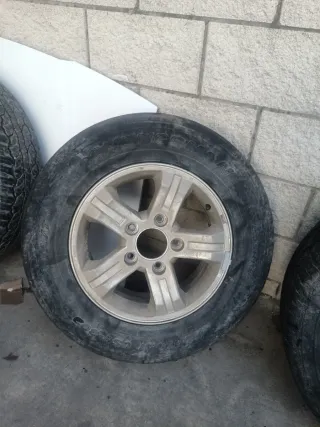 Llantas Kia Sorento R16 (1 unidades)