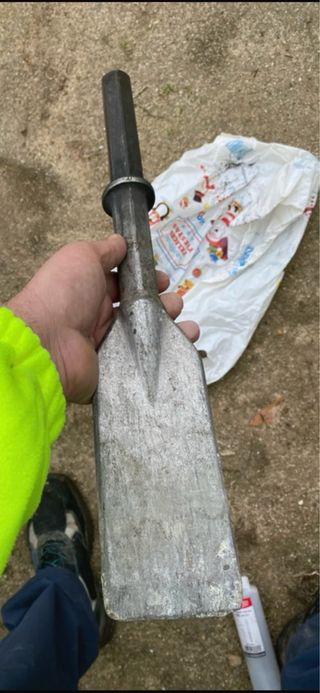 Puntero pala para martillo neumático