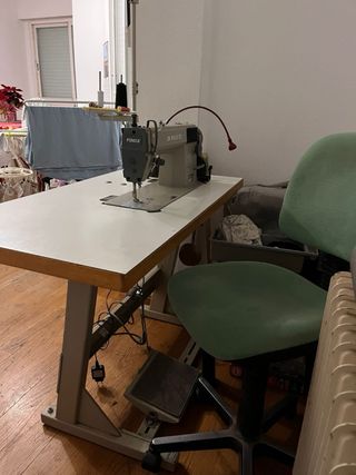 Máquina de coser industrial Alfa