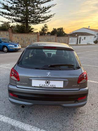 PEUGEOT 206+