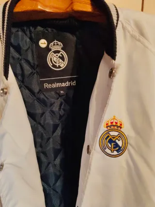 Cazadora Real Madrid Talla XL