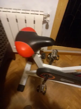 Bicicleta Estática Blanca