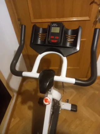 Bicicleta Estática Blanca