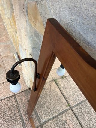 Espejo de madera con 2 apliques