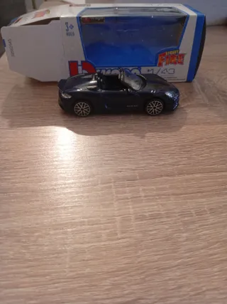 Coche Burago Porsche 718 1/43