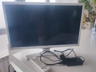 TV LG 24 24mt49vw + Soporte Pared