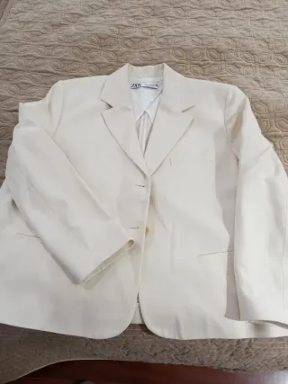 Chaqueta Zara Lino Beige