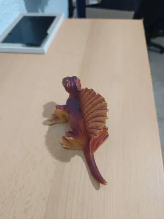 Figura dinosaurio Yolanda 1989