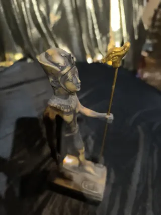 Figura Tutankamón 22cm