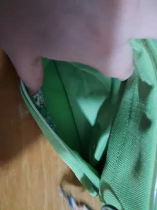 Neceser verde con dibujos infantiles