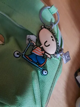 Neceser verde con dibujos infantiles