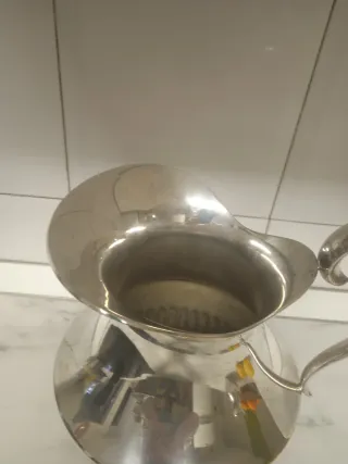 Jarra de alpaca plateada