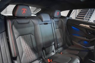 Lamborghini Urus SE 2026