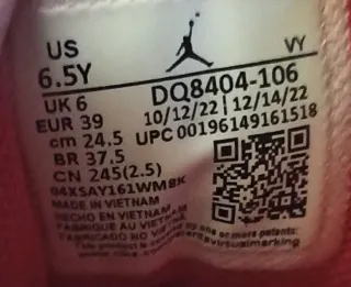 Zapatillas Jordan 4 Max Aura