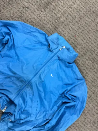 ¡¡OFERTA!! Talla M Chaqueta Nike Impermeable