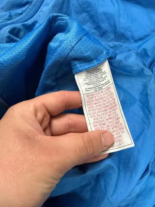 ¡¡OFERTA!! Talla M Chaqueta Nike Impermeable