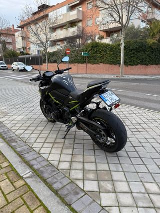 Kawasaki Z900 A2 2021 deslimitada