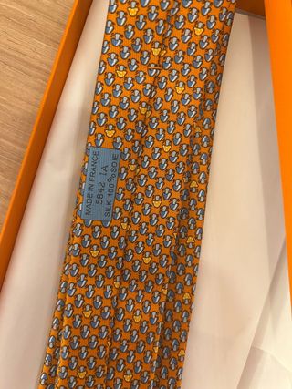 Corbata Hermes 100% seda • nuevo en caja