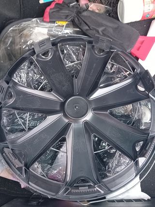 2 Tapacubos Goodyear 14 Pulgadas