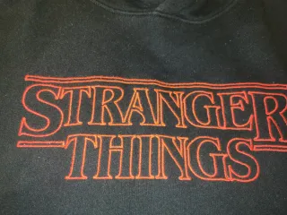 Sudadera Stranger Things Negra