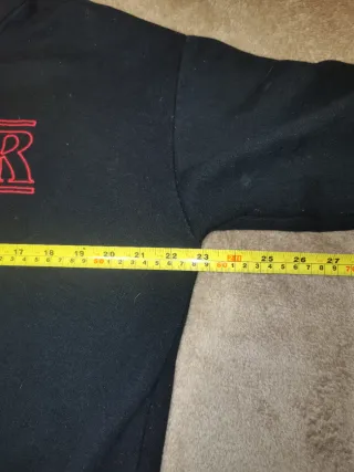 Sudadera Stranger Things Negra