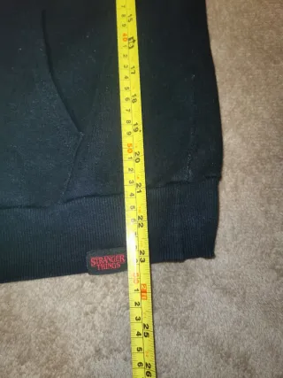 Sudadera Stranger Things Negra