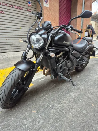 Kawasaki vulcan s 650 en negra