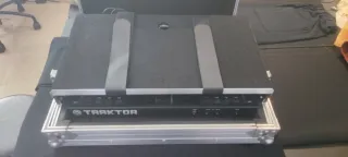 Traktor Kontrol S4 MK2 + Flight case incluido