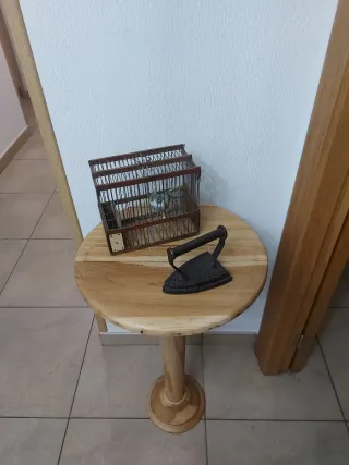 Mesa auxiliar madera