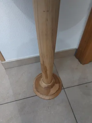 Mesa auxiliar madera