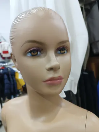 Maniquí niña talla 8