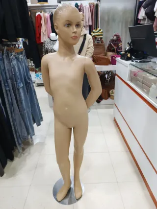 Maniquí niña talla 8