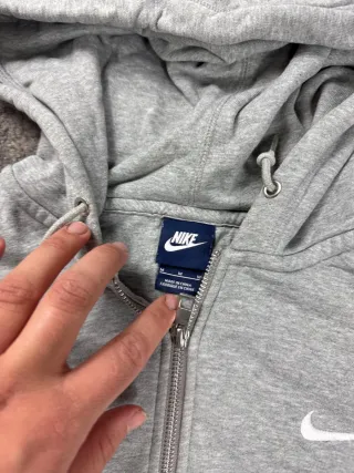 ¡¡OFERTA!! Talla M Chaqueta Nike Gris