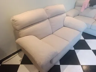 Sofá de 2 plazas beige