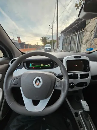 Renault ZOE 2016
