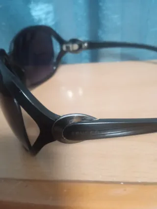 Gafas De Sol Mujer Trucco Negras y Lentes Fucsia