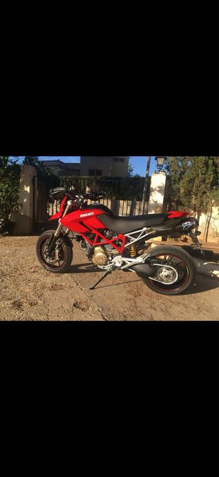 Ducati Hypermotard 1100 S