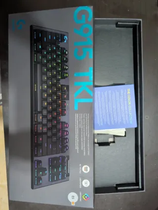 Teclado Mecánico Logitech G915 TKL