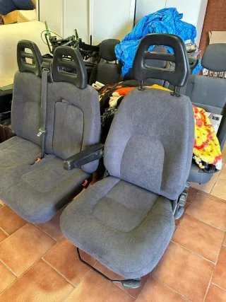 Realizamos trabajos de tapiceria de coches