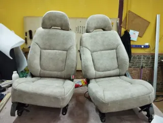 Realizamos trabajos de tapiceria de coches