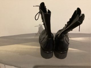 Botas Bruno Premi negras con tachuelas