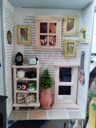 Scatola libro: casa delle bambole!